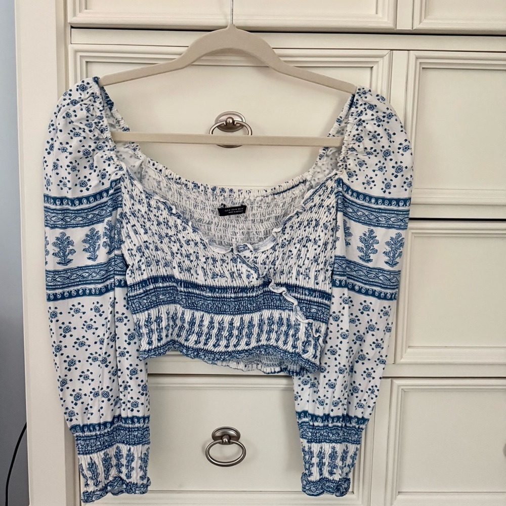 Zara blue and white long sleeve cropped top
